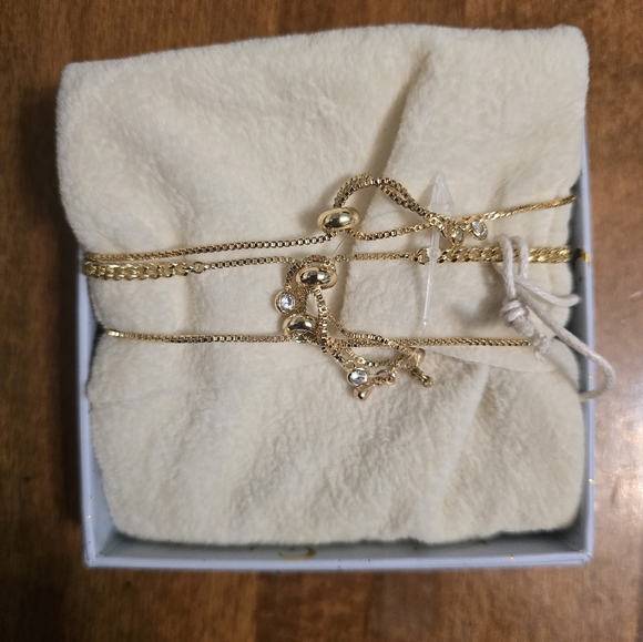 EyeCandy LA Set of 3 Bracelets - Picture 4 of 5